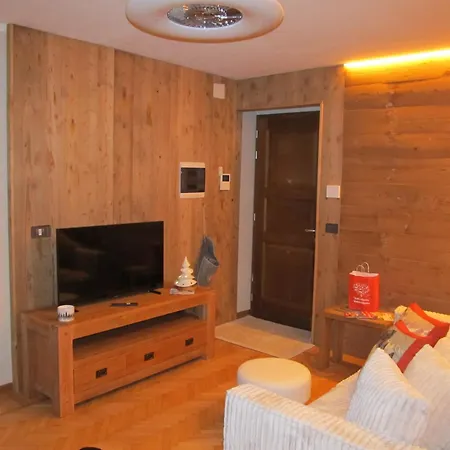 Maisongnemaz Apartment Aosta